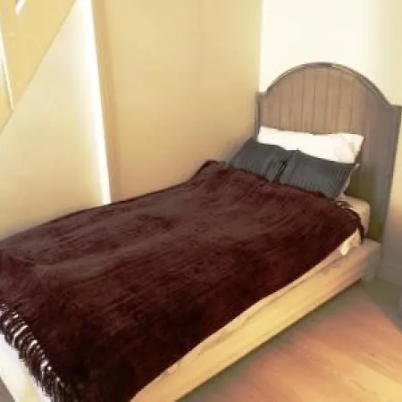 Apartman Luxury Three Bed In Just A Couple Of Minutes Walk To The Palais And Beaches 669 *