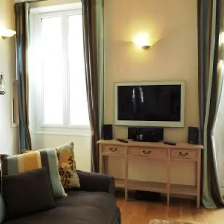 Apartman Luxury Three Bed In Just A Couple Of Minutes Walk To The Palais And Beaches 669 Cannes